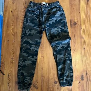 Levi’s Kid Joggers- Camo